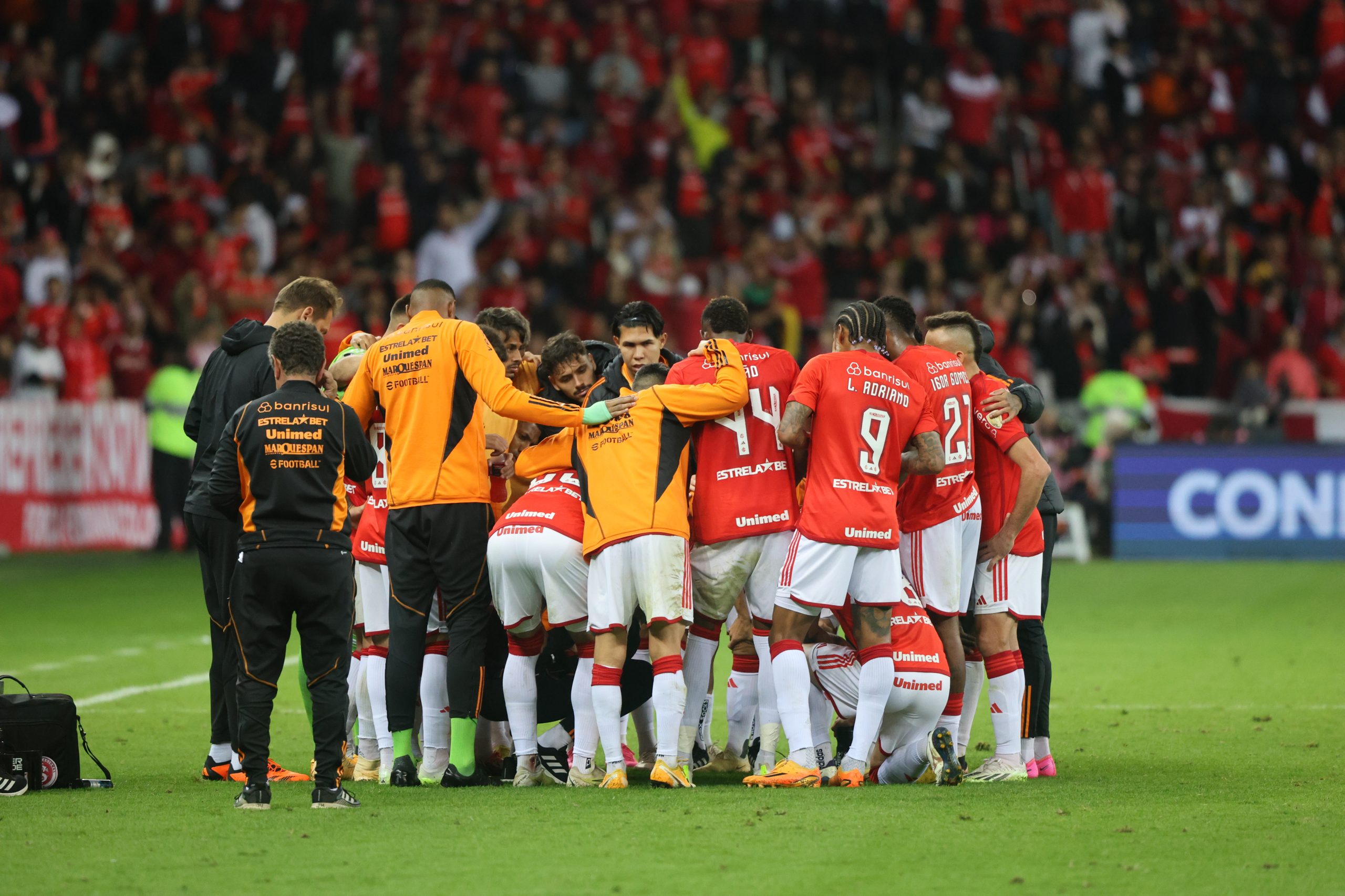 Elenco do Inter - (Foto: Ricardo Duarte/Internacional)