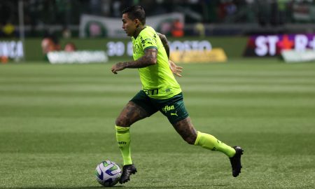 Com rompimento de ligamento do joelho, Dudu não joga mais em 2023 pelo Palmeiras; atacante desabafou em redes sociais. (Foto: Cesar Greco/Palmeiras)