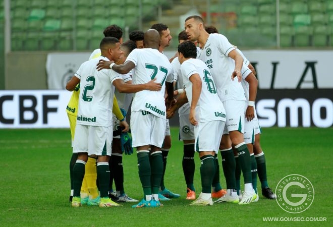 O Goiás venceu o América-MG e distanciou do Z-4 / (Foto: Divulgação / Goiás)