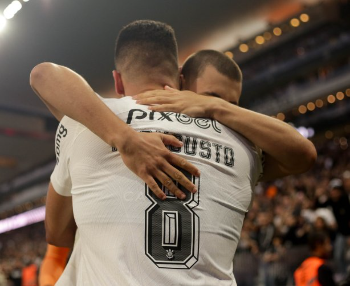 Corinthians conta com dois reforços para a partida de domingo. (Foto: Rodrigo Coca)