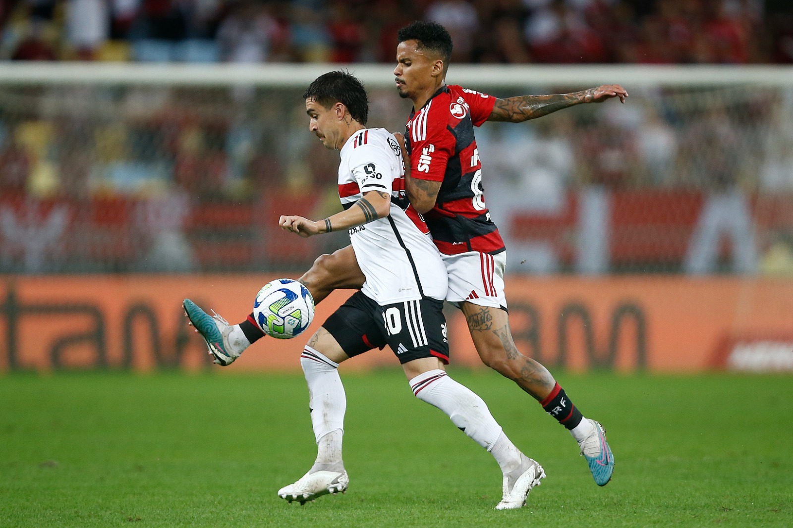 Flamengo e Corinthians empatam 1º jogo da semifinal da Copa do