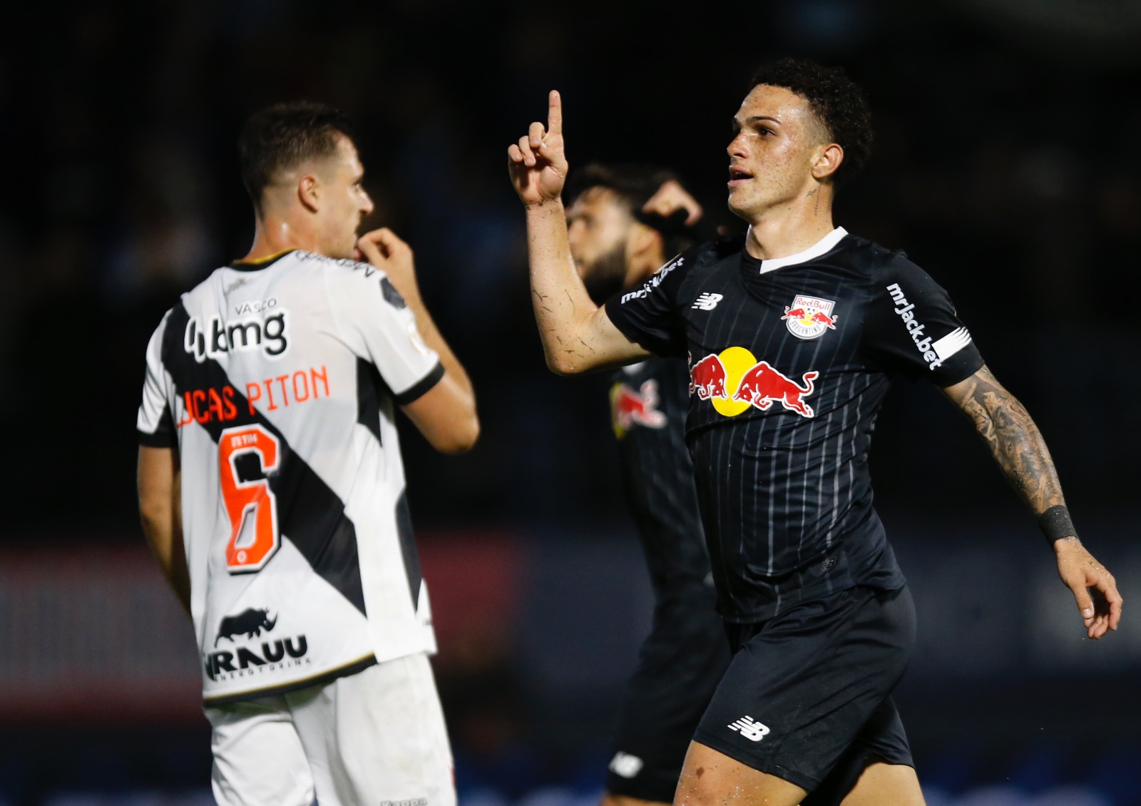 Gustavinho comemora gol pelo Red Bull Bragantino. (Foto: Ari Ferreira/Red Bull Bragantino)