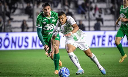 Com golaço de Foguinho, Chapecoense vence o CRB