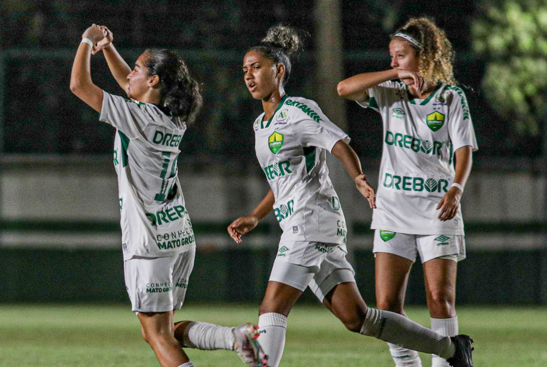 Meninas do Dourado (Foto: AssCom Dourado)