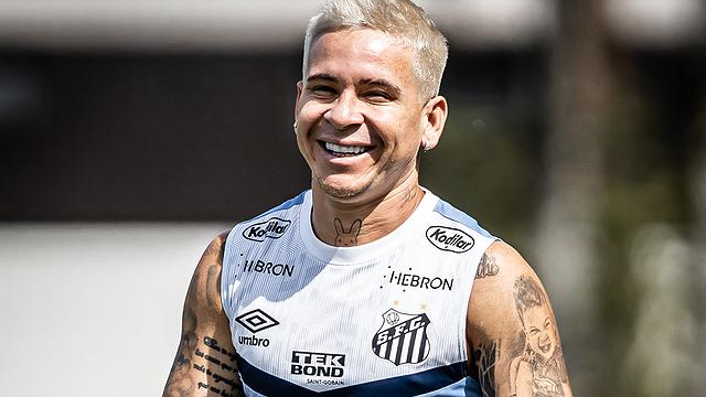 Soteldo retorna ao elenco do Santos (Foto: Raul Baretta/ Santos FC)