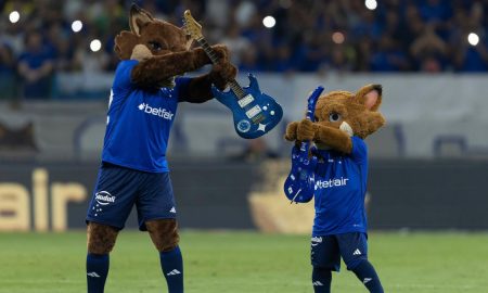 Novas aparências do Raposão e da Raposinha são apresentados no Mineirão (Foto: Staff Images/Cruzeiro)