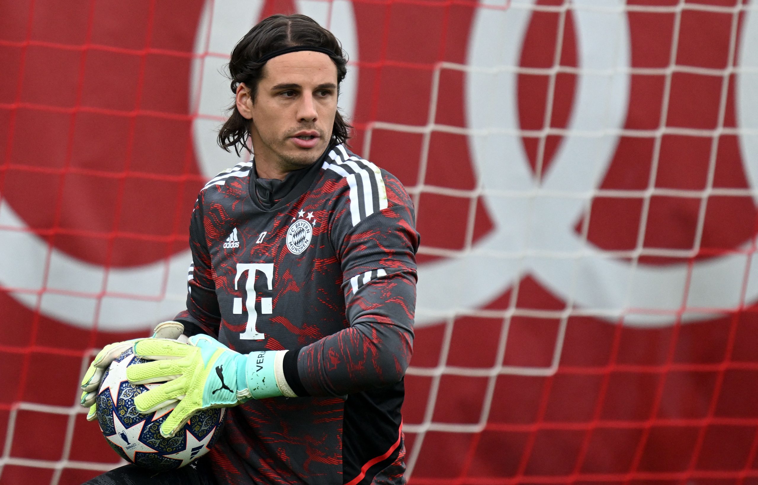 Sommer atuou pelo Bayern de Munique após lesão de Neuer (Foto: CHRISTOF STACHE/AFP via Getty Images)