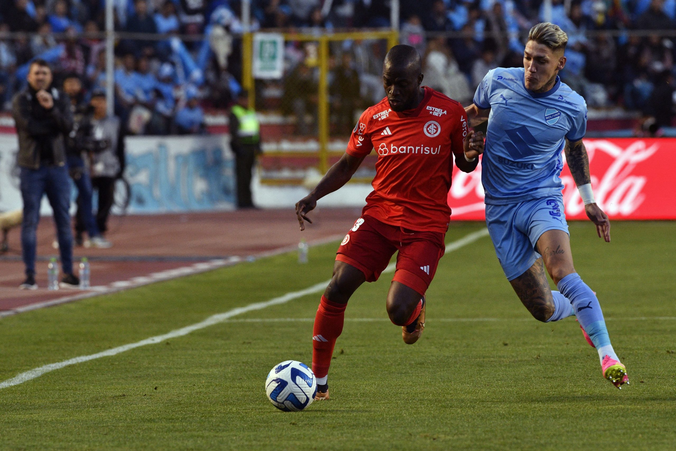 Enner Valencia em Bolívar x Inter - (Foto: AIZAR RALDES/AFP via Getty Images)