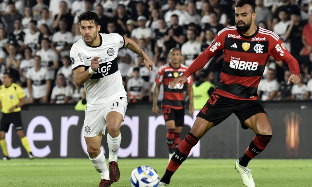 Podendo empatar, Flamengo visita Olimpia na volta das oitavas de final da  Libertadores