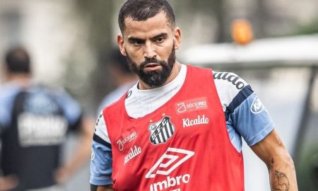 Tomás Rincón fala sobre atual situação do Santos: 'Momento difícil' (Foto: Raul Baretta/Santos FC)