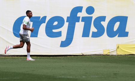 Luis Guilherme durante o treino do Palmeiras neste sábado(09), na Academia de Futebol. FOTO: Cesar Greco/Palmeiras