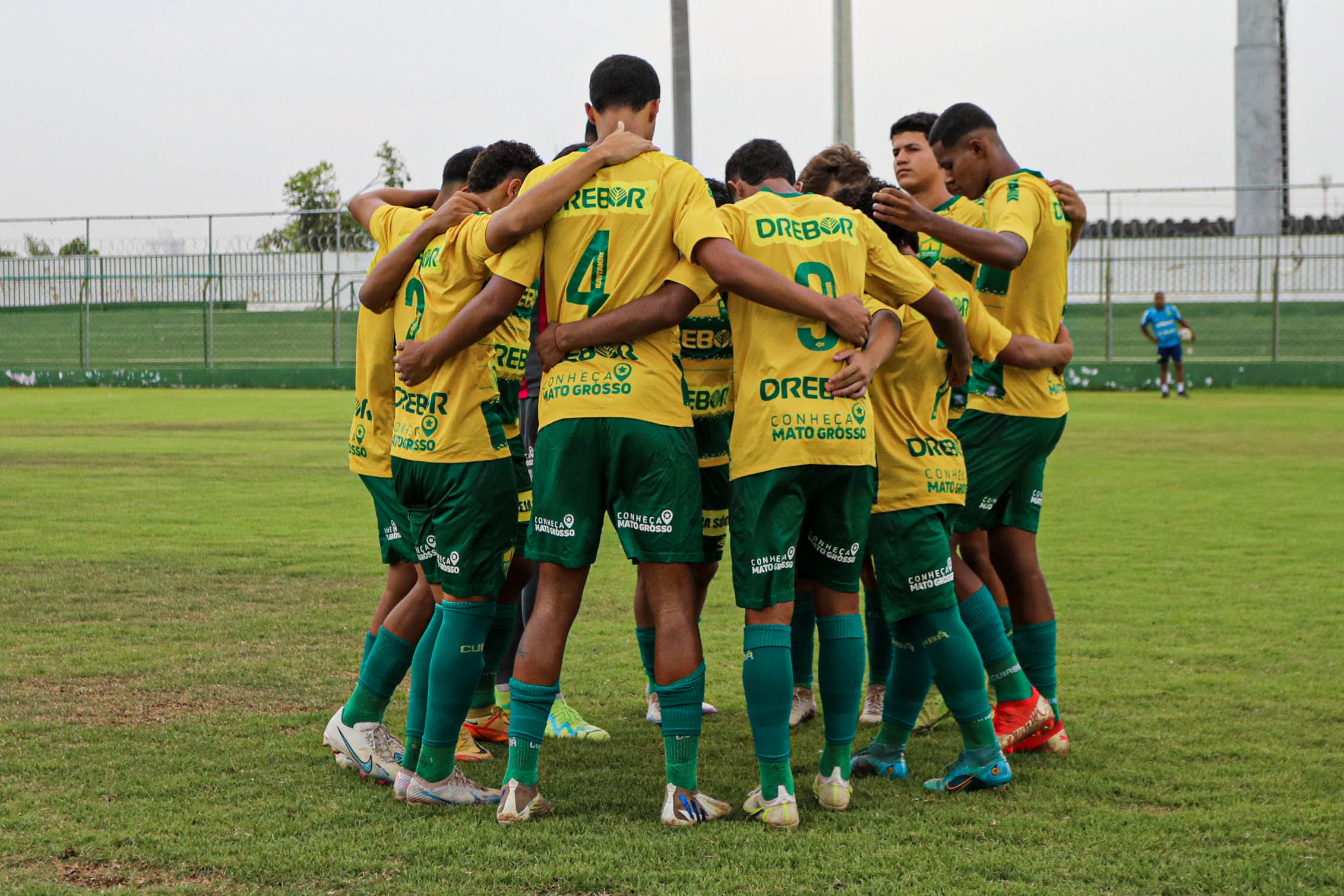 Cuiabá Sub-17 (Foto: AssCom Dourado)