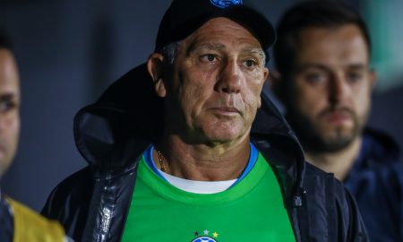 Renato Gaúcho em coletiva do Grêmio - (FOTO: LUCAS UEBEL/GRÊMIO)