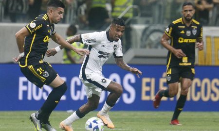 Botafogo perde para o Galo e vê a vantagem na líderança diminuir. (Foto: Vitor Silva/Botafogo.)