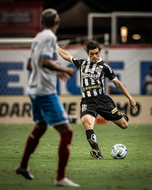 Dodô em ação diante do Bahia (Divulgação/Santos FC)