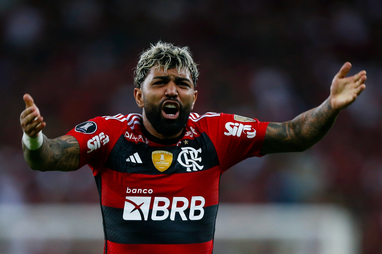 Gabigol com a camisa do Flamengo (Foto de Wagner Meier/Getty Images)