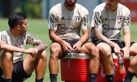 Lucas Moura, Beraldo e Rodrigo Nestor durante treino do São Paulo (Foto: Rubens Chiri / saopaulofc)