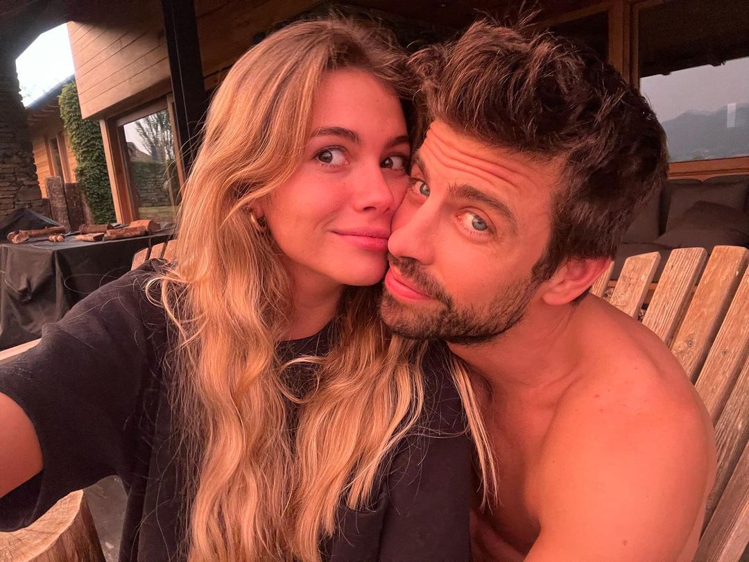 Piquet e Clara Chía namoram oficialmente desde o ano passado (Foto: Reprodução/Instagram Gerard Piqué)