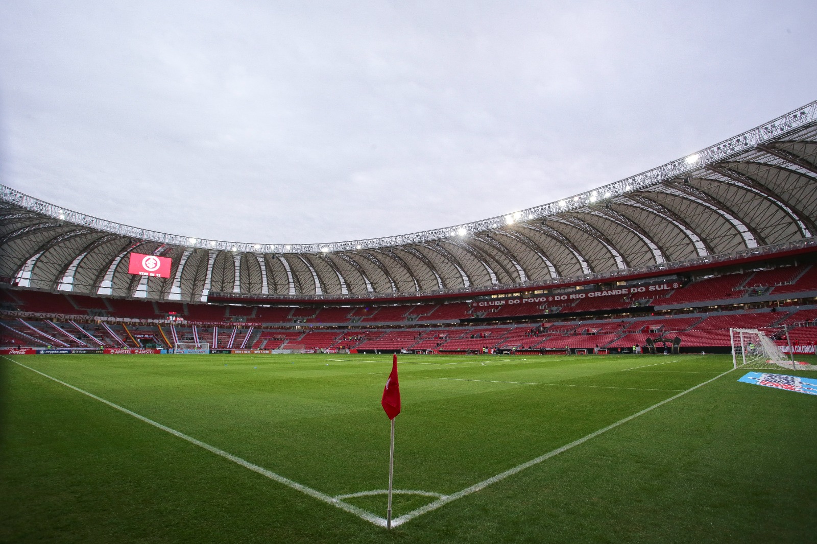 Estádio do Beira-Rio, que será avaliado pelo São Paulo (Foto: Pedro Tesch/Getty Images)