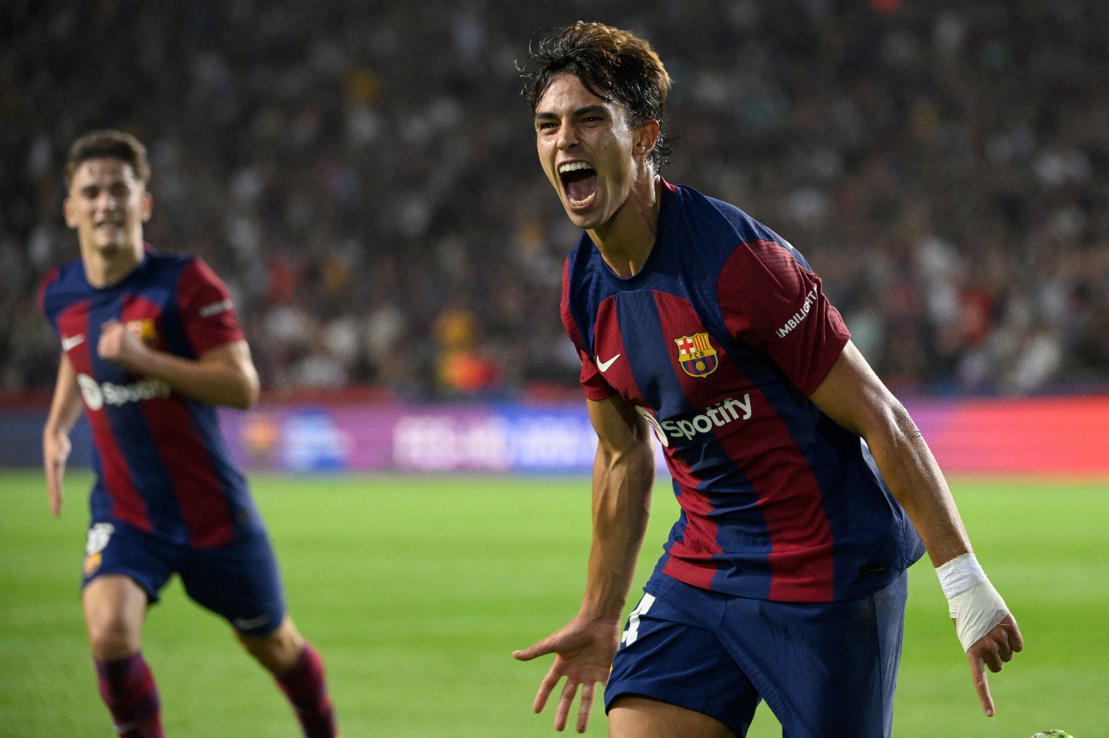 João Felix comemorando seu primeiro gol pelo Barcelona (Foto: JOSEP LAGO/AFP via Getty Images)