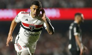 Welington Rato comemorando gol contra o Corinthians (Foto: Miguel Schincariol/Getty Images)