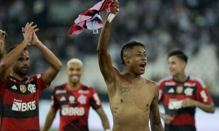 Jogador tem contrato com Flamengo até o fim do ano (Photo by David Normando/Getty Images)