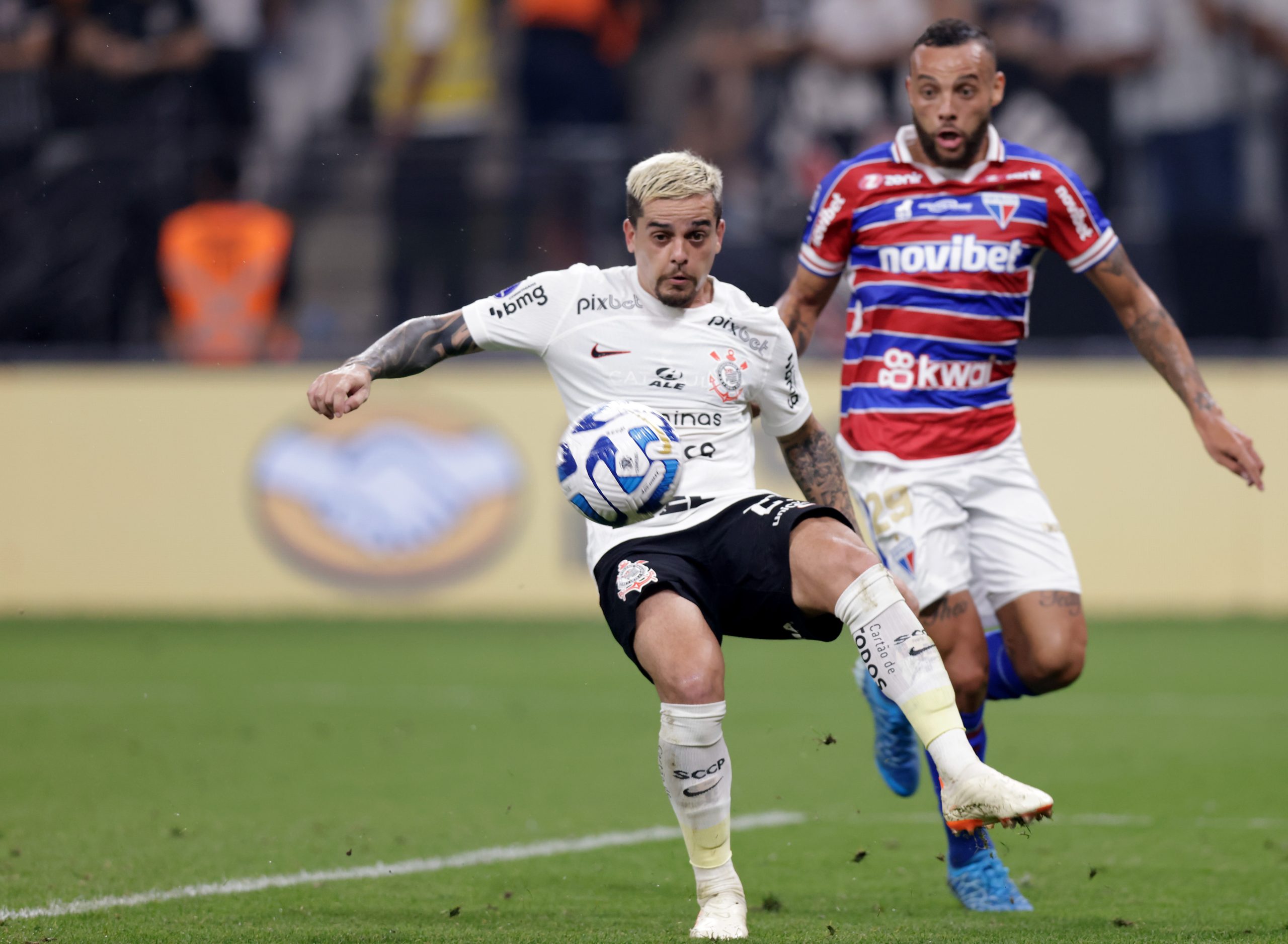 Corinthians fica no empate diante do Fortaleza pelo jogo de ida da semifinal da Sul-Americana (Photo by Alexandre Schneider/Getty Images)