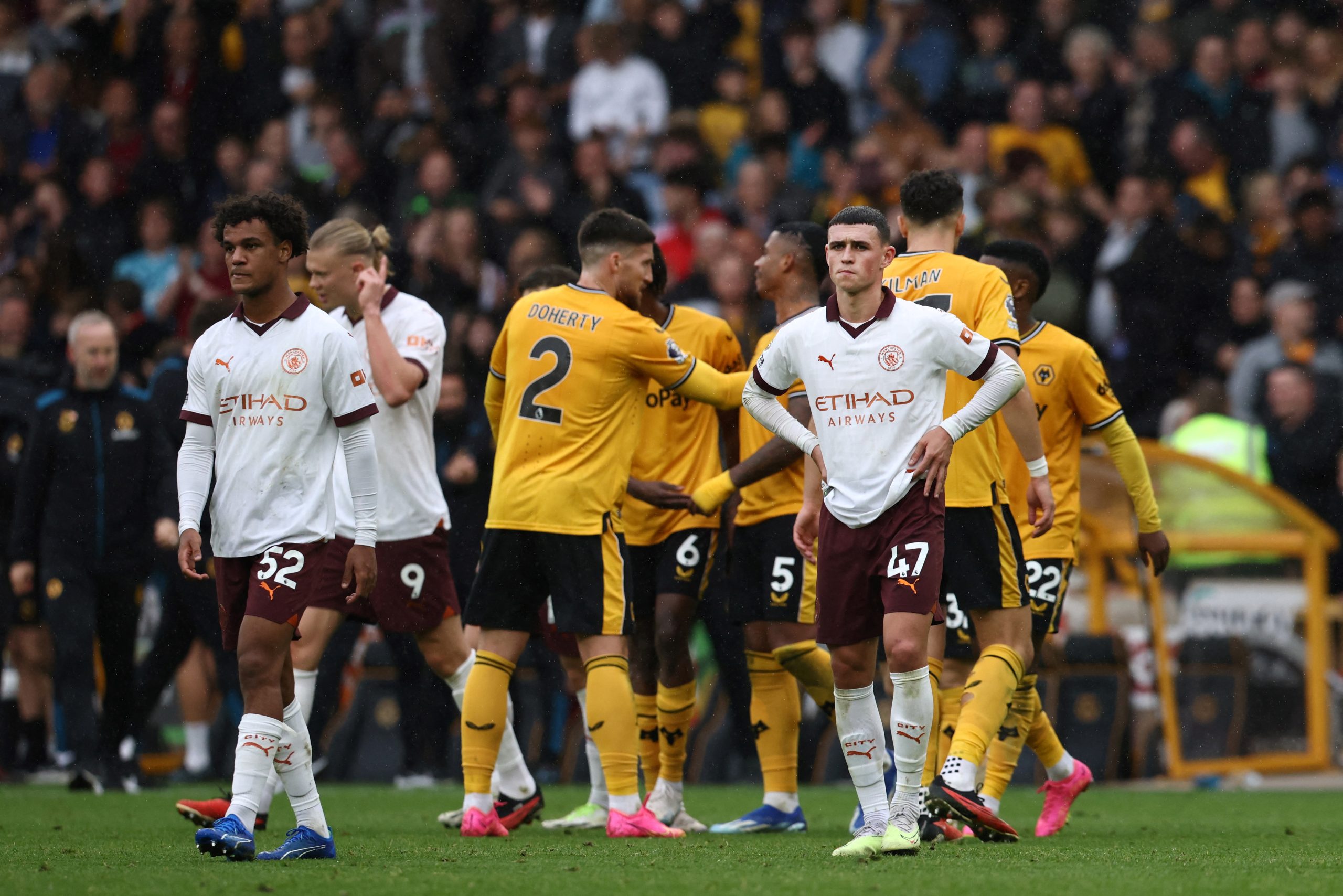 Manchester City foi derrotado fora de casa por 2 a 1 para o Wolverhampton (Photo by DARREN STAPLES/AFP via Getty Images)