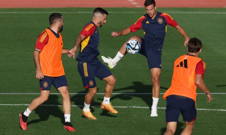 Jogadores da Espanha tiveram uma atividade diferente (Foto: PIERRE-PHILIPPE MARCOU/AFP via Getty Images)