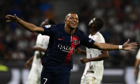Mbappé em Lyon x PSG - (Foto: JEFF PACHOUD/AFP via Getty Images)