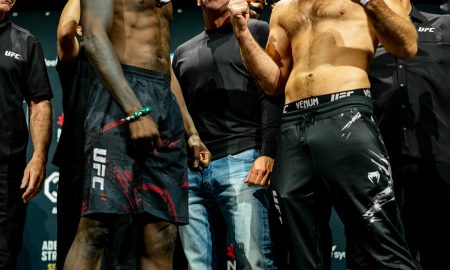 Encarada Adesanya e Strickland (Foto: Divulgação/Twitter Oficial UFC)