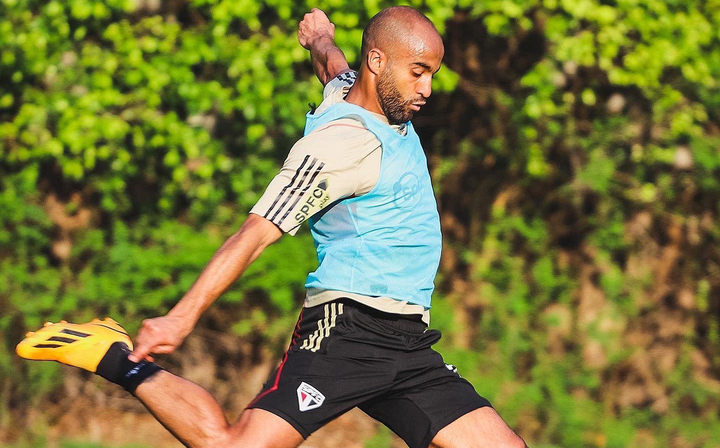 Lucas Moura em treino (Foto: divulgação/São Paulo FC)