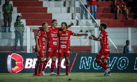 Vila Nova voltou a vencer na Série B ao derrotar Botafogo-SP (Roberto Corrêa/Vila Nova)