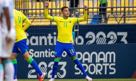 Gustavo celebra gol pela Seleção - Foto: Lesley Ribeiro/CBF