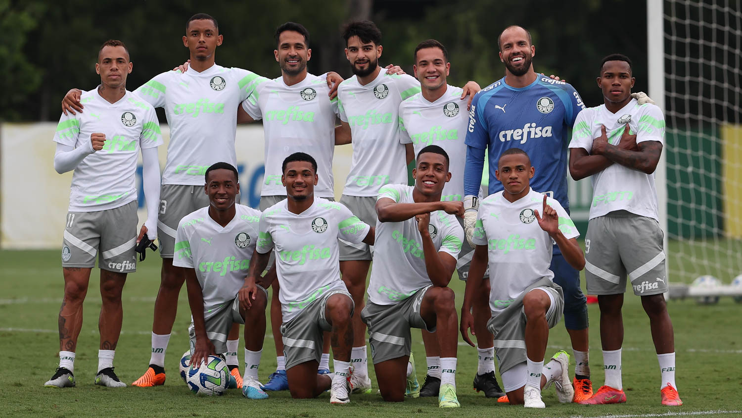 Muitos garotos deverão estar em campo neste domingo (Foto: Cesar Greco/Palmeiras/by Canon)