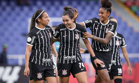 Corinthians goleou Libertad Limpeño e terminou fase de grupos com 100% de aproveitamento (Divulgação/Conmebol)