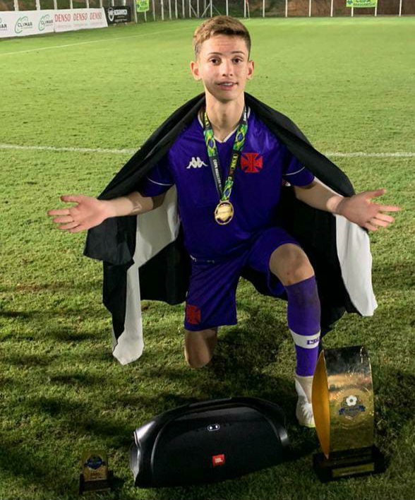 Kauã Hermano foi campeão com o Vasco na Copa Brasileirinho Sub-14 em Minas Gerais (Foto: Arquivo pessoal)