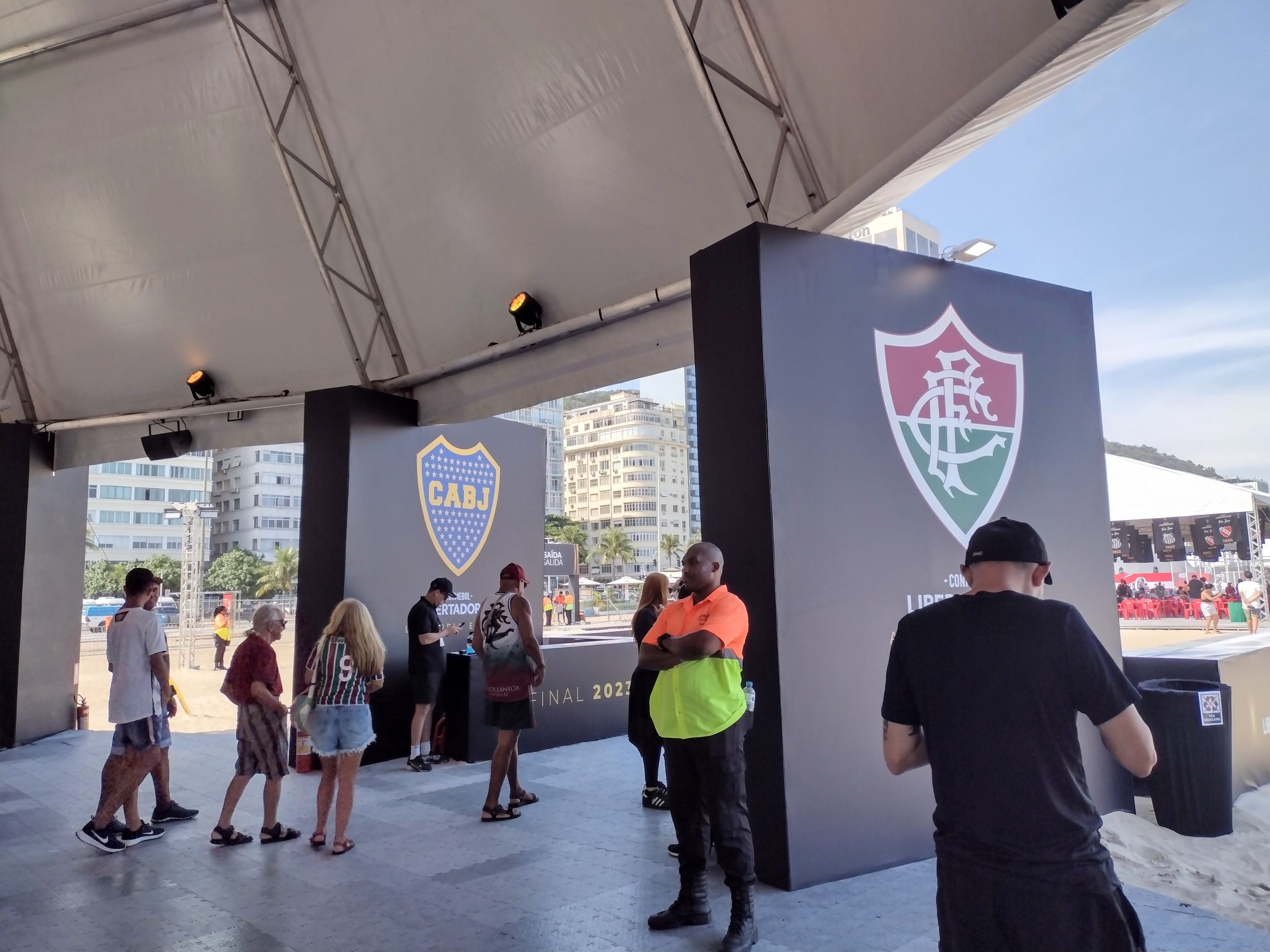 Fan zone está aberta até a véspera da Libertadores (Foto: Carlos Mello/ENM)