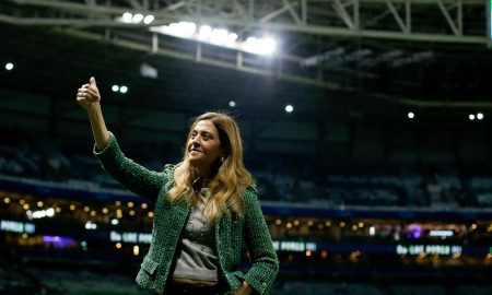 Leila Pereira admite que procurou Abel Ferreira para renovar o próximo contrato pelo Palmeiras: 'está muito feliz aqui'. (Ricardo Moreira/Getty Images)