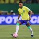 Neymar foi atingindo por balde de pipoca - Foto:Vitor Silva/CBF