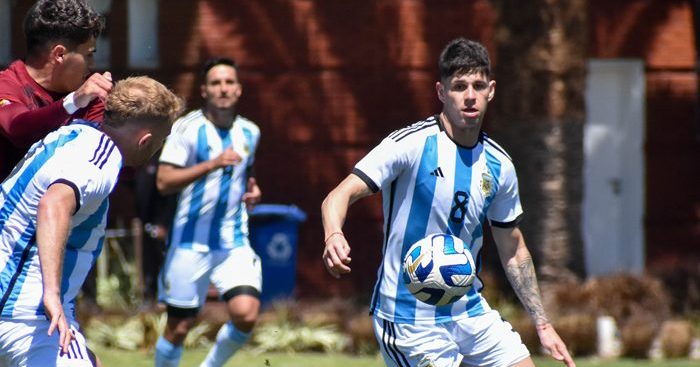 Bruno Zapelli atuando pela Argentina Sub-23 - (Foto: Divulgação/AFA)