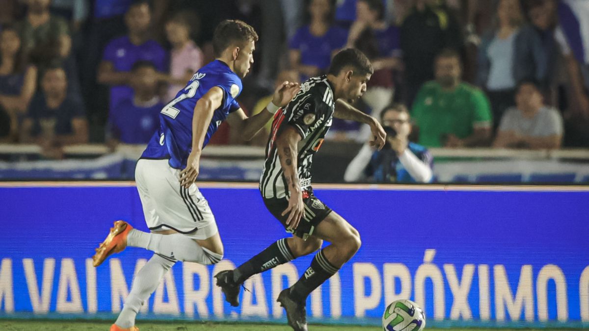 Em situações diferentes no Campeonato Brasileiro, Atlético-MG e Cruzeiro farão o primeiro clássico mineiro da Arena MRV (Foto: Pedro Souza/Atlético)