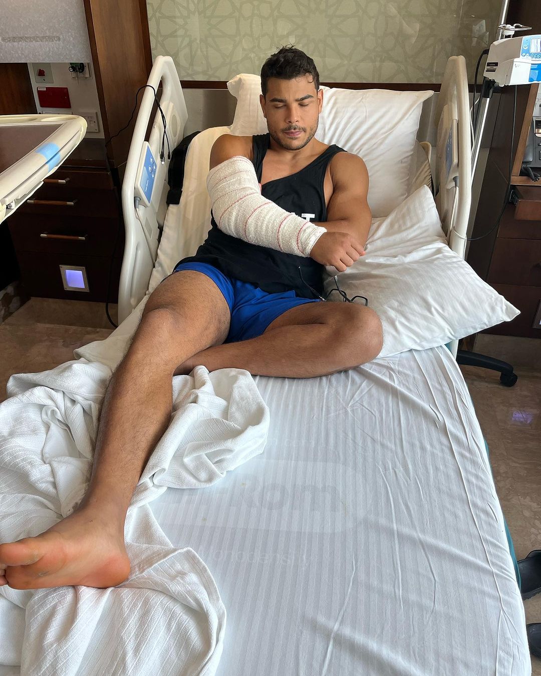 Paulo Borrachinha após cirurgia (Foto: Reprodução/Instagram )