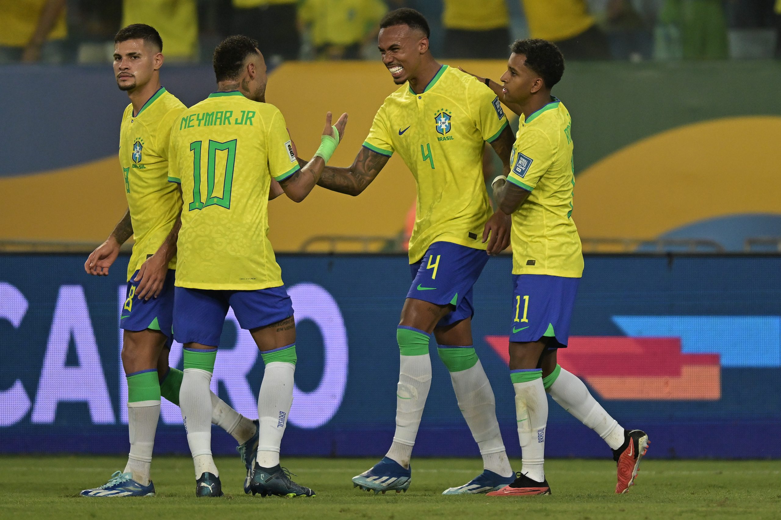 Brasil encara o Uruguai visando retomar liderança das Eliminatórias da Copa do Mundo (Foto: Pedro Vilela/Getty Images)