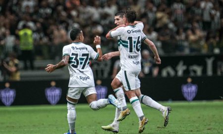 Bianqui comemora primeiro gol pelo Coritiba (Foto: Divulgação/Coritiba)