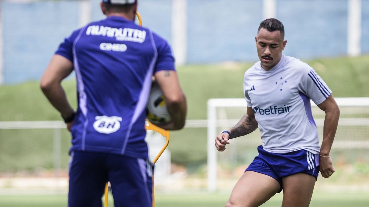 Rafael Elias prepara recuperação para voltar a jogar pelo Cruzeiro (Foto: Gustavo Aleixo/Cruzeiro)
