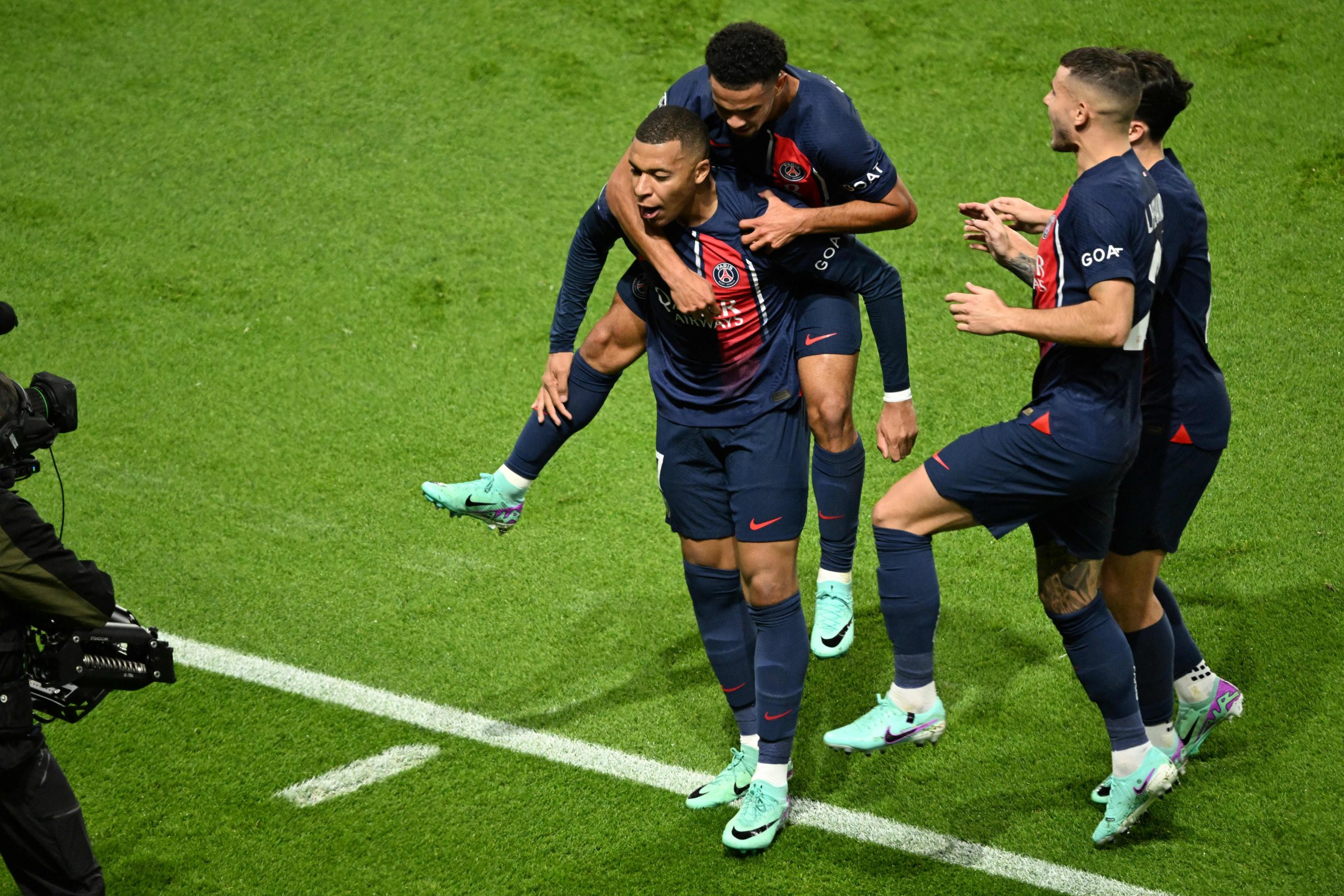Mbappé marcou um dos gols da vitória do PSG sobre o Milan (Bertrand Guay/AFP via Getty Images)