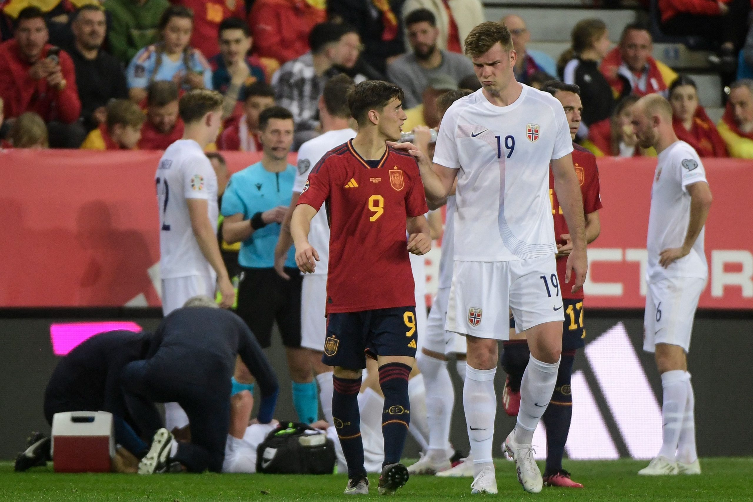 Noruega e Espanha protagonizam briga direta por classificação à Euro 2024 (Cristina Quicler/AFP via Getty Images)
