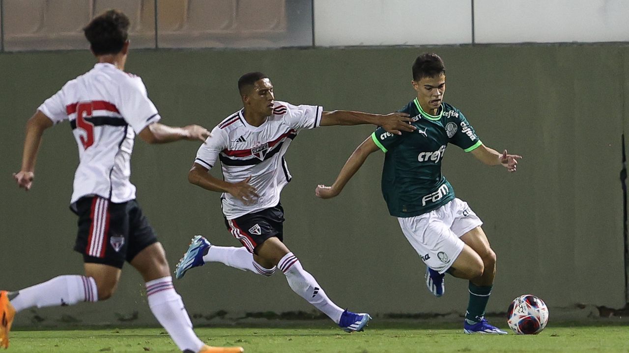 CBF decretou o vigor do Regulamento Nacional de Agentes de Futebol (RNAF) em outubro (Foto: Cesar Greco/Palmeiras)