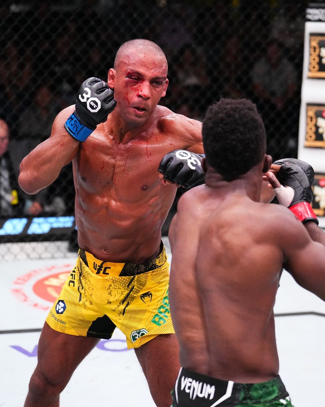 Edson Barboza derrotou Sodiq Yussuf (Foto: Divulgação/Instagram Oficial UFC)